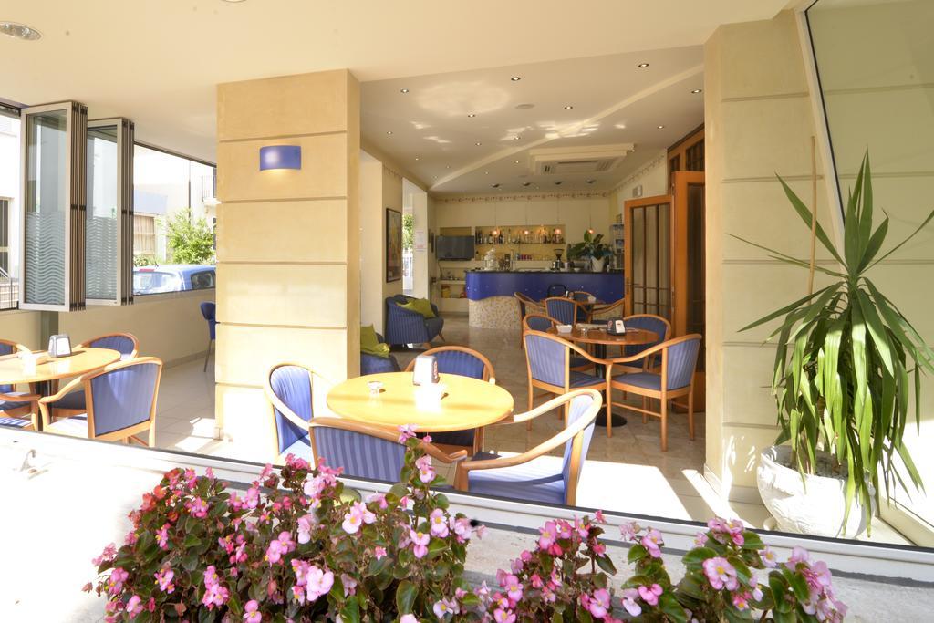 Hotel Ave Rimini Kültér fotó