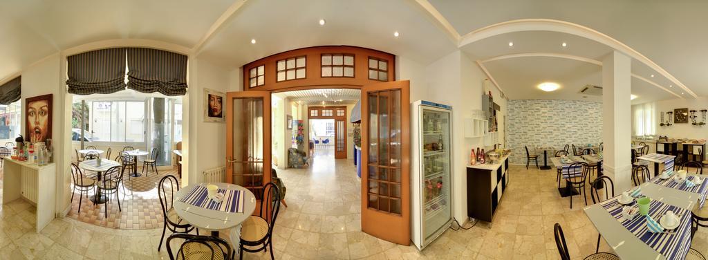 Hotel Ave Rimini Kültér fotó