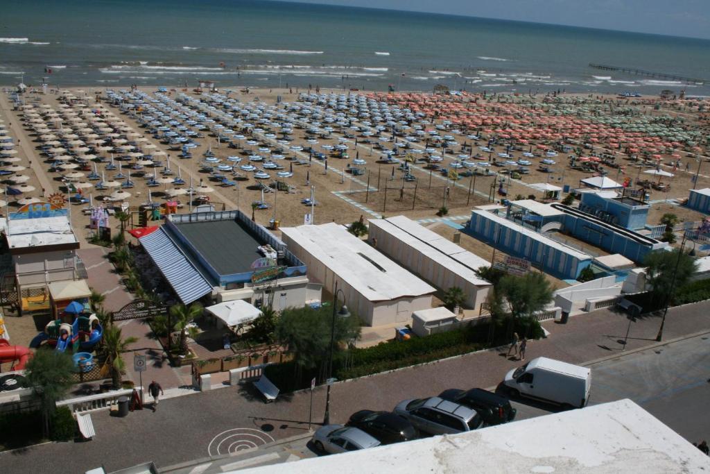 Hotel Ave Rimini Kültér fotó