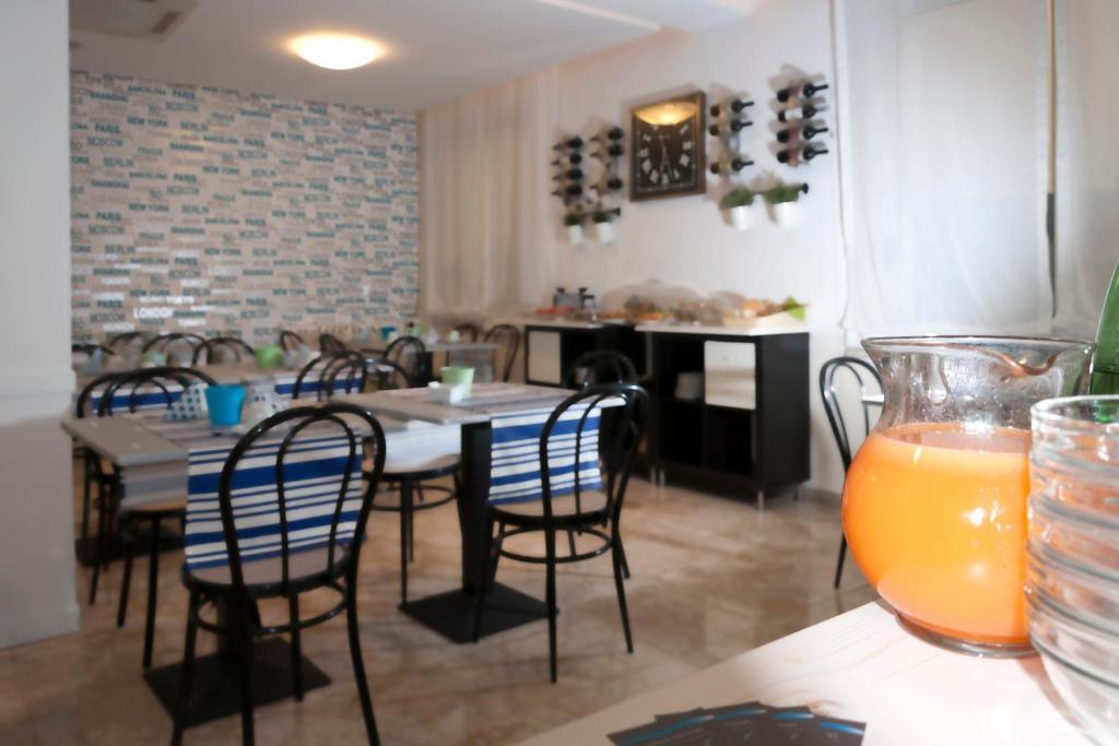 Hotel Ave Rimini Kültér fotó