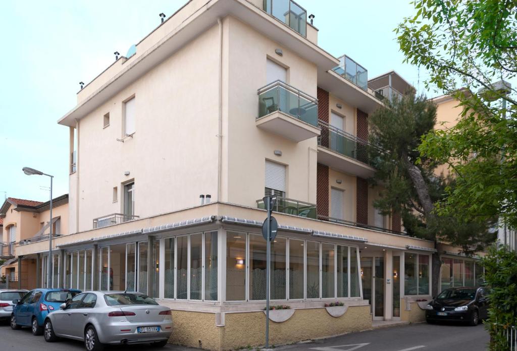 Hotel Ave Rimini Kültér fotó